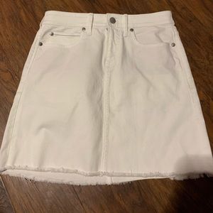 White Vineyard Vines Jean Skirt